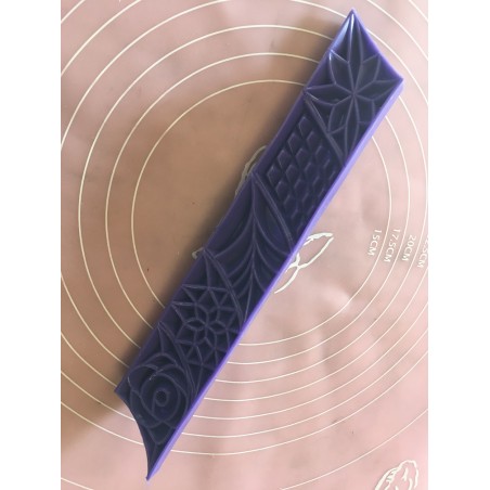 Moule Tampon Plastique Poinçonneur Makrout 5 Motifs en 1 Gateaux Orientaux