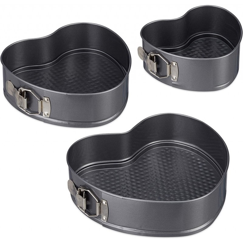 Lot DE 3 MOULES A CHARNIERES COEUR Ø 22 / 24 / 26 cm